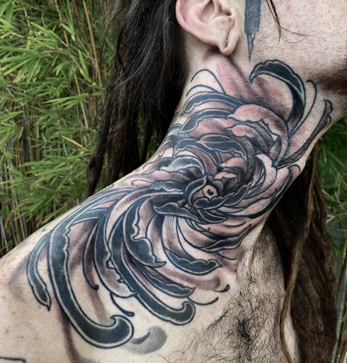 Explore small traditional tattoo ideas, creative tattoo ideas in Saint Petersburg, available at Buku Tattoo Studio