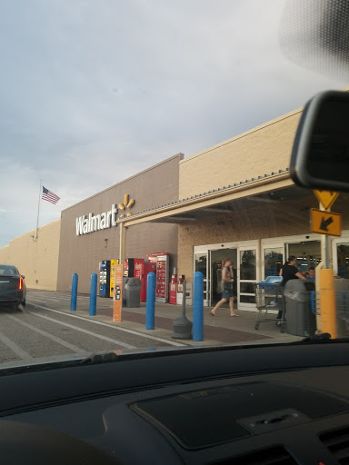 Department Store «Walmart Supercenter», reviews and photos, 2190 Gilmer Ave, Tallassee, AL 36078, USA