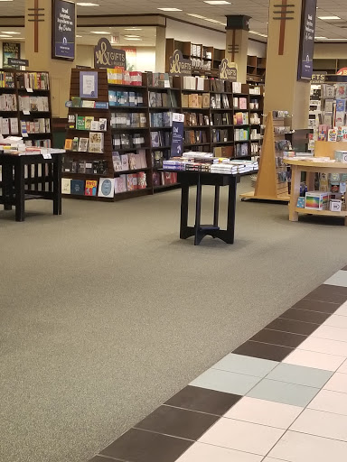 Book Store «Barnes & Noble», reviews and photos, 2621 Plainfield Rd, Joliet, IL 60435, USA
