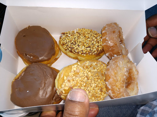Donut Shop «Stan the Donut Man», reviews and photos, 1441 Wilmington Ave, Dayton, OH 45420, USA