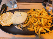 Hamburger du Restaurant Le Festiv' à Paris - n°9