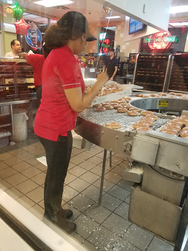 Bakery «Krispy Kreme Doughnuts», reviews and photos, 5318 W Irlo Bronson Memorial Hwy, Kissimmee, FL 34746, USA