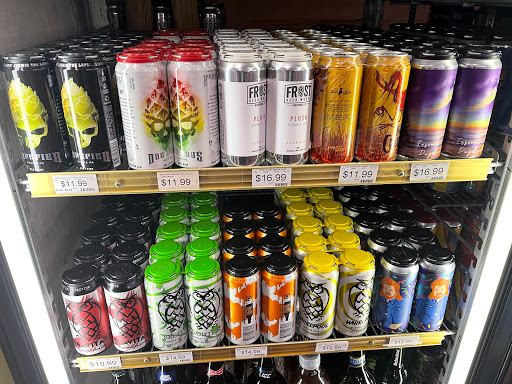 Liquor Store «M&R Liquors», reviews and photos, 920 Queen St, Southington, CT 06489, USA