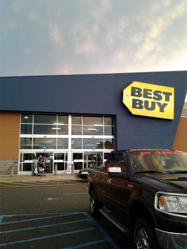 Electronics Store «Best Buy», reviews and photos, 125 Eighteenth St, Jersey City, NJ 07310, USA