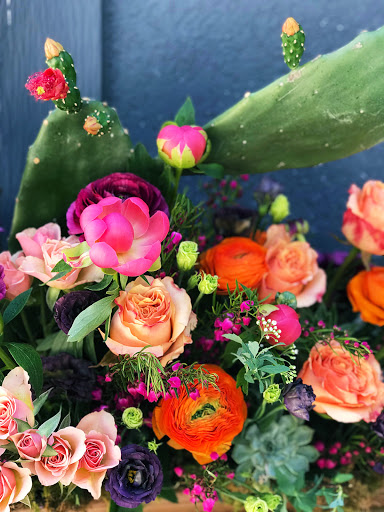 Florist «Florist Fire», reviews and photos, 716 S Village Cir, Tampa, FL 33606, USA