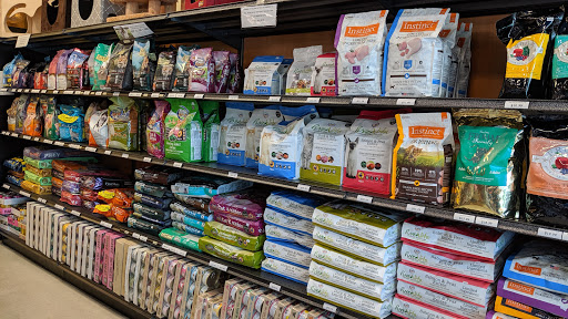Pet Supply Store «Animal Crackers Pet Supply», reviews and photos, 949 NW Kings Blvd, Corvallis, OR 97330, USA