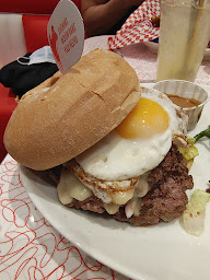Photo n°79 de Holly's Diner à La Chapelle-Saint-Luc ()