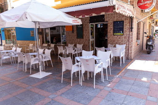 Bar Cafeteria La Quinta Ronda - Calle Cádiz, 1 Bar Cafeteria La Quinta Ronda Entre Calle Cataluña y Esquina, C. Periana, 29640 Fuengirola, Málaga