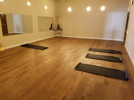 Gym «Powerhouse Gym», reviews and photos, 2075 Broadway, Redwood City, CA 94063, USA