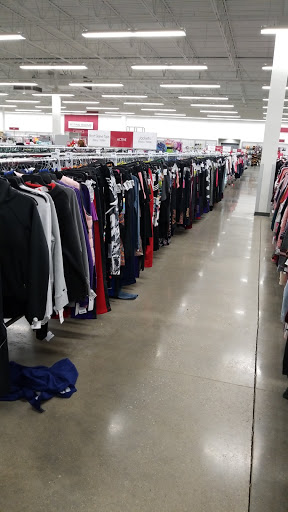 Clothing Store «Burlington Coat Factory», reviews and photos, 3475 Westdale Dr SW, Cedar Rapids, IA 52404, USA
