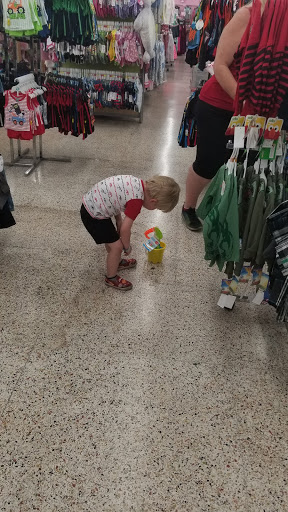 Discount Store «Fallas Discount Stores», reviews and photos, 19719 Sherman Way, Winnetka, CA 91306, USA