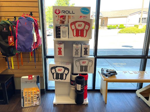 Running Store «Fleet Feet Sports Bonney Lake», reviews and photos, 19685 WA-410, Bonney Lake, WA 98391, USA