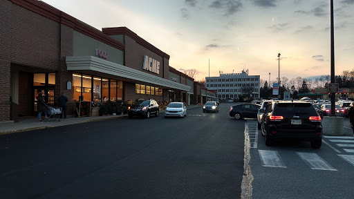Grocery Store «ACME Markets», reviews and photos, 1991 Sproul Rd, Broomall, PA 19008, USA