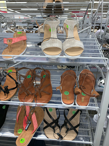 Clothing Store «Burlington Coat Factory», reviews and photos, 480 Boston Rd, Billerica, MA 01821, USA