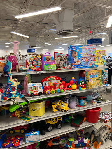 Thrift Store «Goodwill Industries of Greater Cleveland & East Central Ohio», reviews and photos, 16160 Pearl Rd, Strongsville, OH 44136, USA