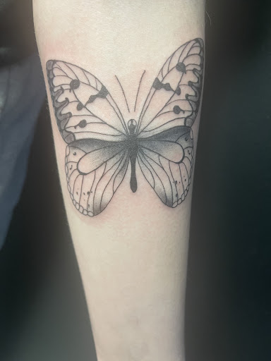 Explore tattoo ideas for rip mom, creative tattoo ideas in Milwaukee, available at Kapow Ink tattoo