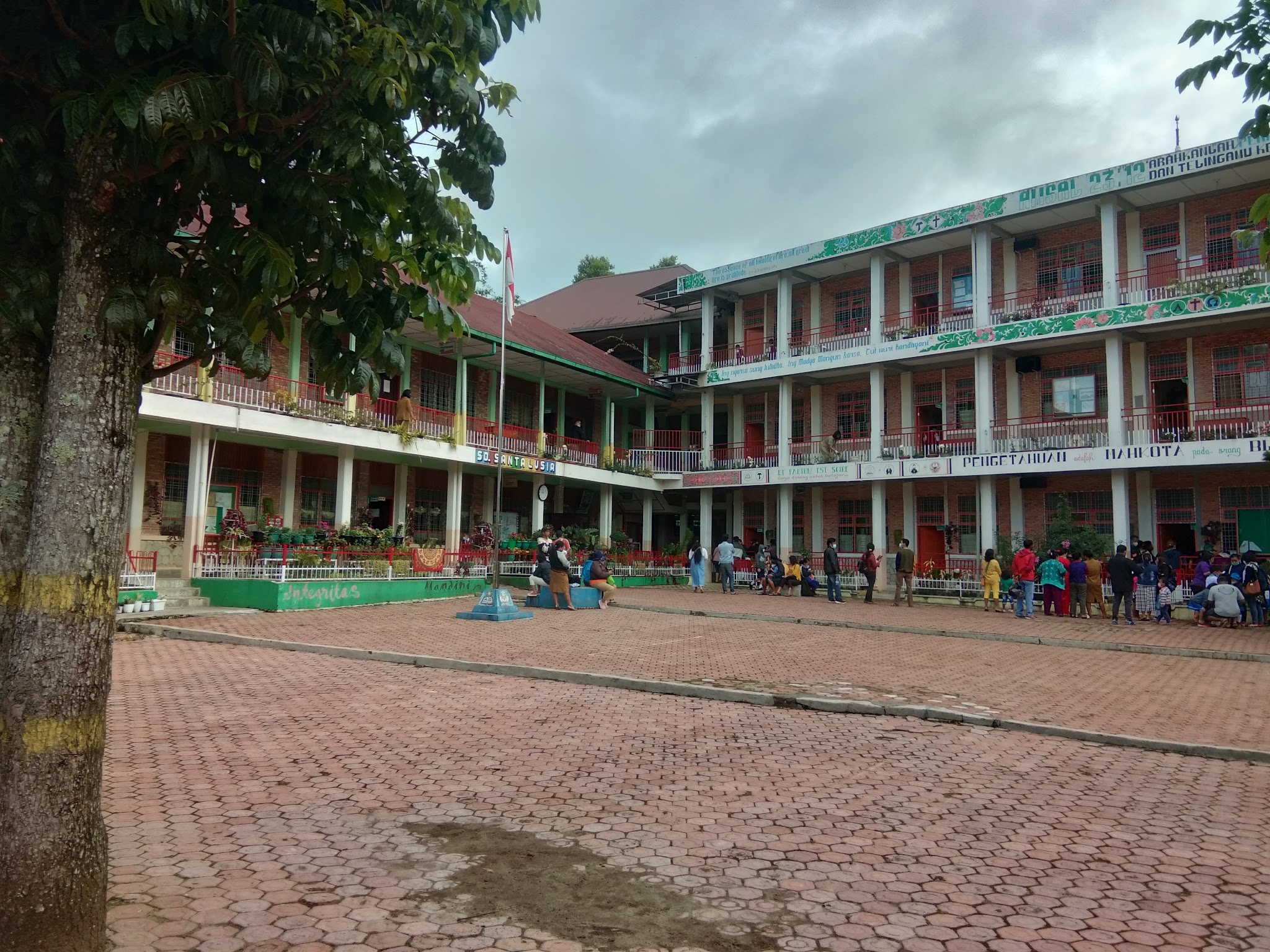 Foto SMP  St. Lusia Siborongborong, Kab. Tapanuli Utara