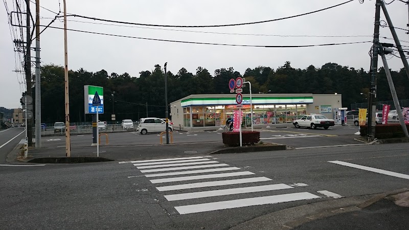 ファミリーマート 鶴ヶ島駅西店