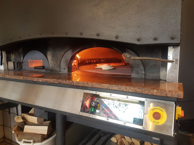 Anmeldelser af IL Molino Pizzeria i Amager Vest - Pizza