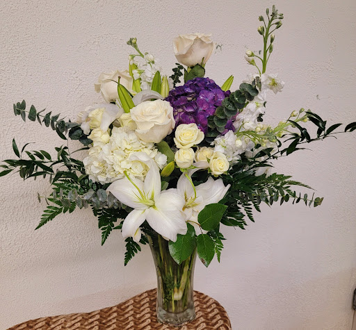 Florist «Moates Florist», reviews and photos, 5034 N Nebraska Ave, Tampa, FL 33603, USA