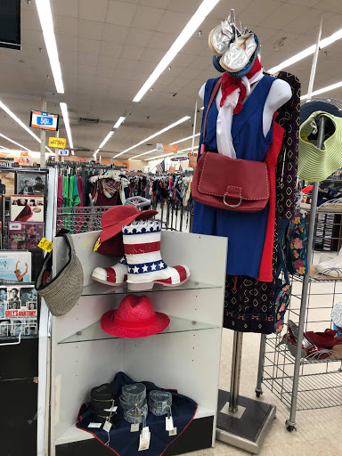 Thrift Store «B-thrifty - The Super Thrift Store», reviews and photos, 13412 Jefferson Davis Hwy, Woodbridge, VA 22191, USA