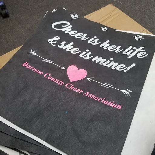 Sign Shop «Hue Graphics & Apparel, LLC», reviews and photos, 1365 4 Th Ave, Auburn, GA 30011, USA