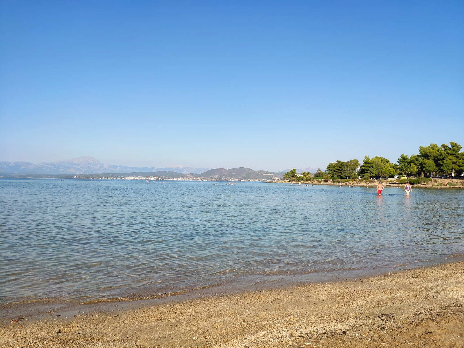 Fotografie cu Vournontas beach cu mic golf