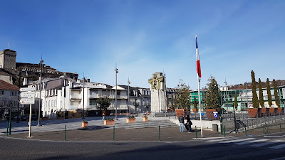 Carrefour City à Lourdes