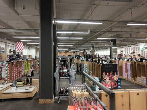 Shoe Store «DSW Designer Shoe Warehouse», reviews and photos, 80 Wynnewood Rd, Ardmore, PA 19003, USA
