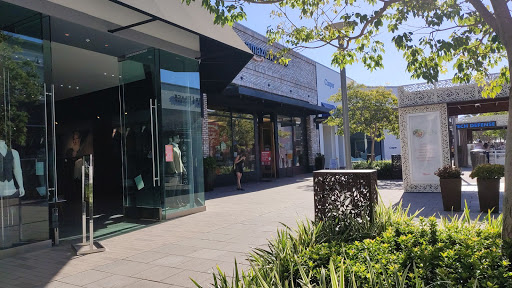 Book Store «Amazon Books», reviews and photos, 4545 La Jolla Village Dr, San Diego, CA 92122, USA