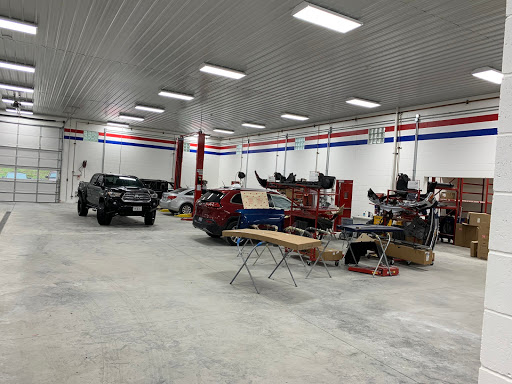 Auto Body Shop «Freer Auto Body», reviews and photos, 4512 N Alby St, Godfrey, IL 62035, USA