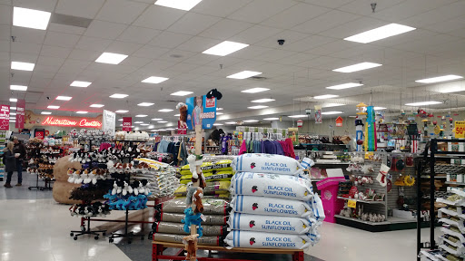 Pet Supply Store «Pet Expo Distributors», reviews and photos, 1800 Adams St, Mankato, MN 56001, USA