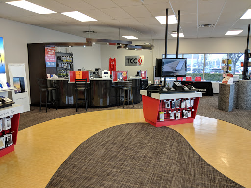 Cell Phone Store «Verizon Authorized Retailer, TCC», reviews and photos, 46540 Michigan Ave, Canton, MI 48188, USA