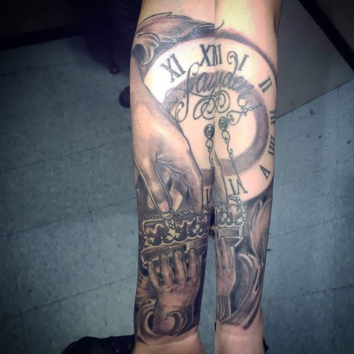 Explore flash halloween tattoo ideas, creative tattoo ideas in Scottsbluff, available at SCOTTSBLUFF TATTOO STUDIO