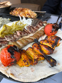 Kebab du Restaurant de spécialités perses Mazeh à Paris - n°17