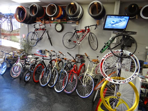 Used Bicycle Shop «Star Cycles Bike Shop», reviews and photos, 4465 Whittier Blvd, Los Angeles, CA 90022, USA