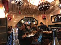Atmosphère du Restaurant marocain Au P'tit Cahoua à Paris - n°7