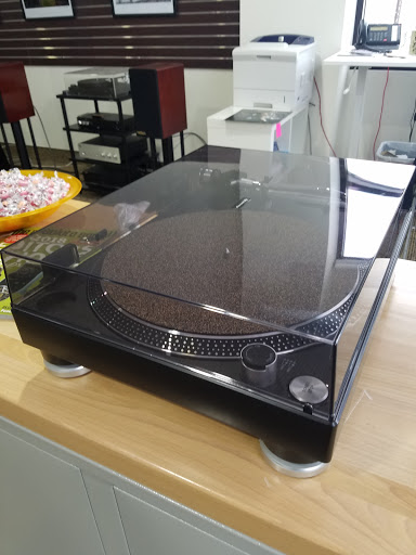 Home Audio Store «Needle Doctor», reviews and photos, 6006 Excelsior Blvd, St Louis Park, MN 55416, USA