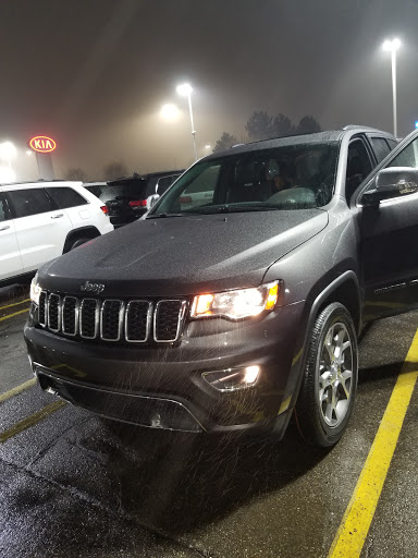 Car Dealer «Southfield Chrysler Dodge Jeep Ram», reviews and photos, 28100 Telegraph Rd, Southfield, MI 48034, USA
