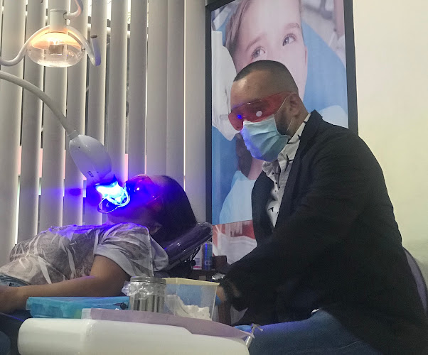 Consultorio odontológico Dr. Daniel Zuñiga Diaz - Cumandá