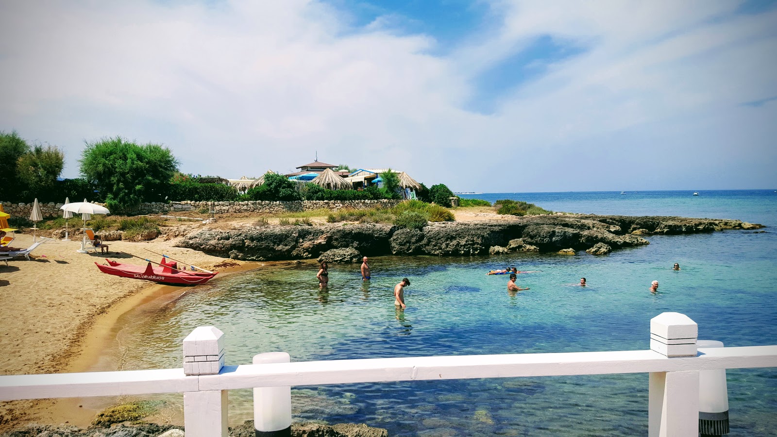 Fotografie cu La Fonte beach - locul popular printre cunoscătorii de relaxare