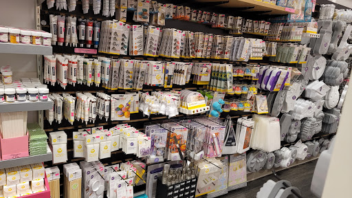 Shopping Mall «The Mall at Robinson», reviews and photos, 100 Robinson Centre Drive, Pittsburgh, PA 15205, USA