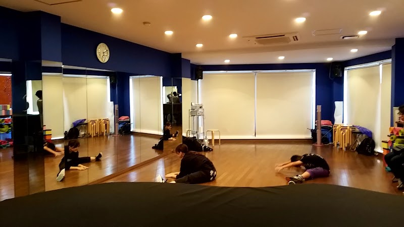 dance studio MYSTER豊中店