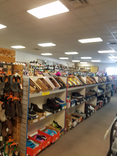 Shoe Store «Sound Feet Shoes», reviews and photos, 3840 N Croatan Hwy, Kitty Hawk, NC 27949, USA