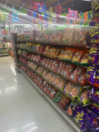 Grocery Store «El Gigante Grocery Store», reviews and photos, 2720 W 71st St, Indianapolis, IN 46268, USA