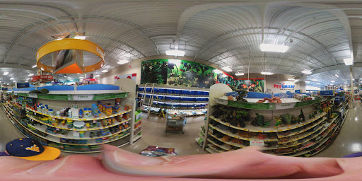 Pet Supply Store «PetSmart», reviews and photos, 1203 N Landing Way, Renton, WA 98057, USA
