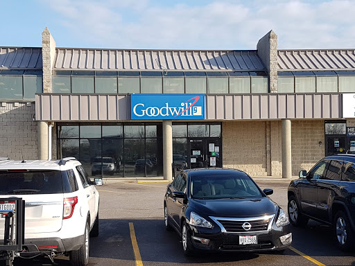 Thrift Store «Goodwill Industries of Greater Cleveland & East Central Ohio», reviews and photos, 14690 Snow Rd, Brook Park, OH 44142, USA