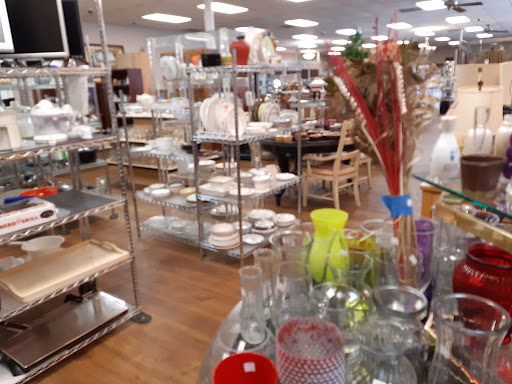 Thrift Store «Jupiter Medical Center Thrift Shop», reviews and photos, 205 Center St, Jupiter, FL 33458, USA
