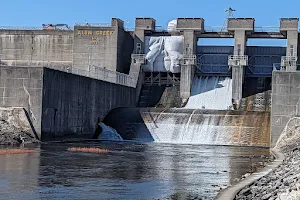Alum Creek Dam image