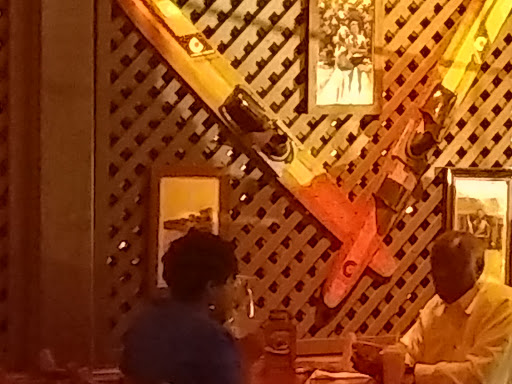 American Restaurant «Cracker Barrel Old Country Store», reviews and photos, 2920 Hospitality St, Tallahassee, FL 32303, USA